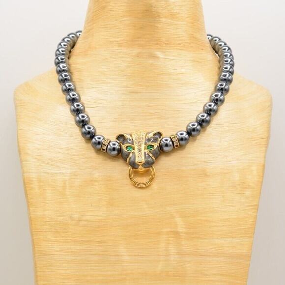 KJL Avon Duchess Windsor Necklace Panther Cabochon Green Eyes Signed 1980s Bin3B - Picture 1 of 12